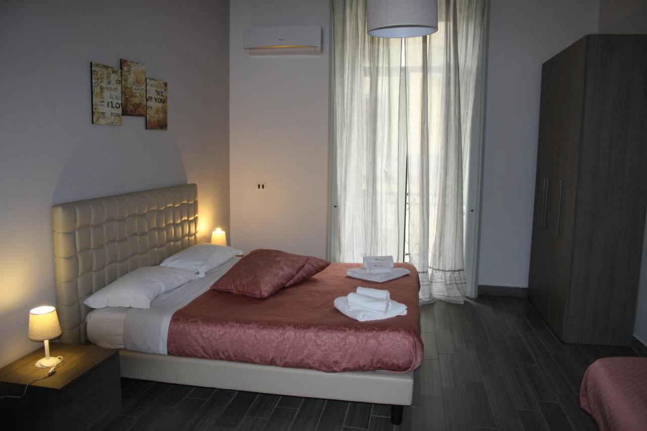 Be Italian Flat Duomo 319 Bed & Breakfast Napoli Ngoại thất bức ảnh