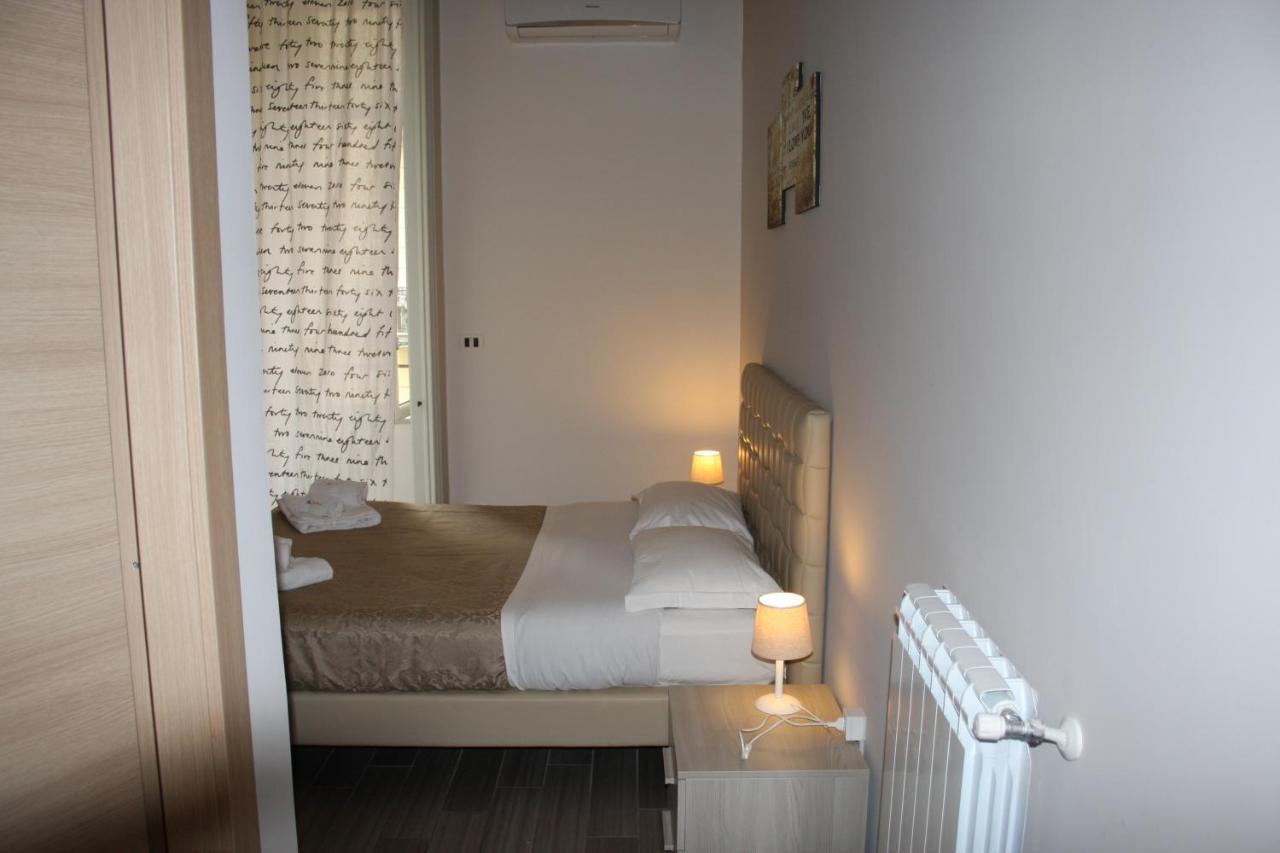Be Italian Flat Duomo 319 Bed & Breakfast Napoli Ngoại thất bức ảnh